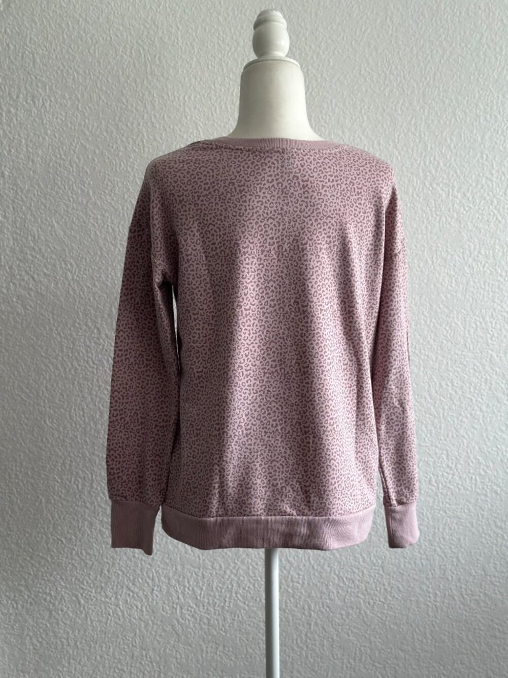 Mondetta Pink Leopard Print Sweatshirt Small Athleisure Crewneck Soft Cozy Top - Picture 5 of 8